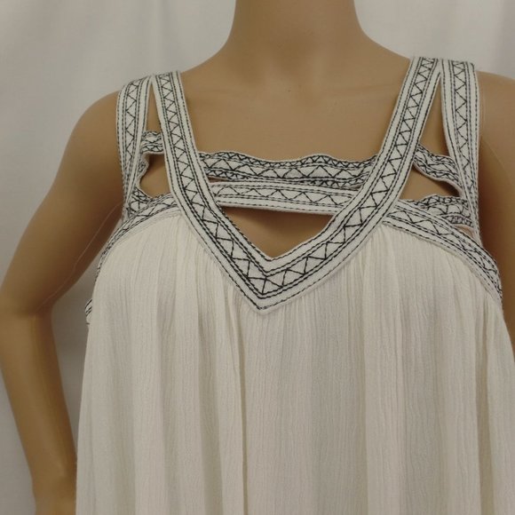 "OOBER SWANK" IVORY EMBROIDERED CASUAL CUT-OUT NECK BOHO SWING DRESS SZ: S NWT - Picture 4 of 7